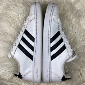 Adidas Sneaker Grand Court White w/ Black Stripes - 7.5 - EUC